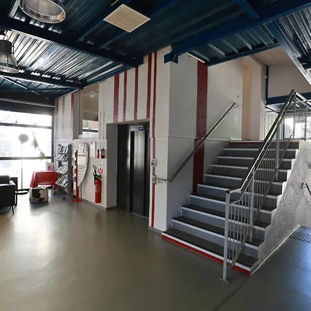 米卢斯青年旅舍 牟罗兹