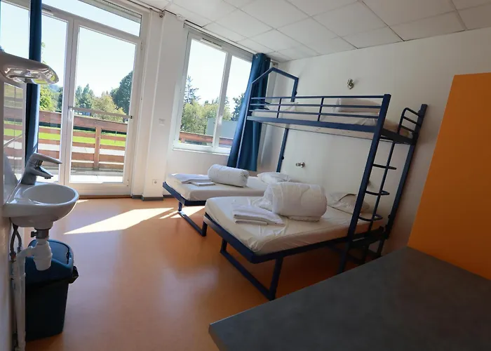 米卢斯青年旅舍 *